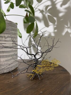 Mörkrets Ljus - Ståltrådsträd