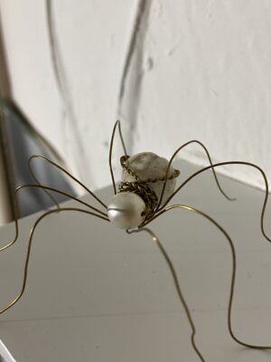 Pärlvävaren - Ståltrådsspindel